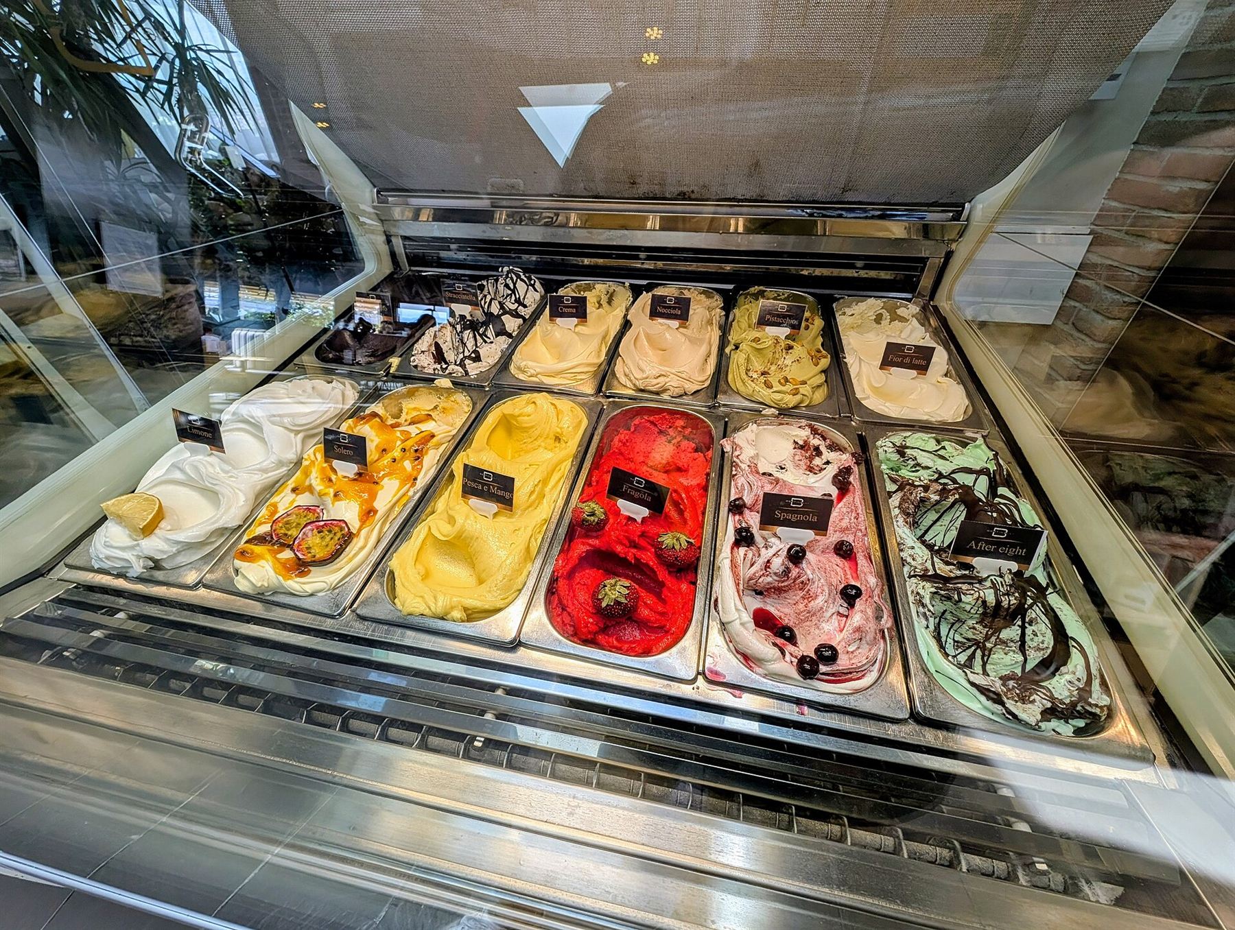 Balcão de gelato artesanal italiano